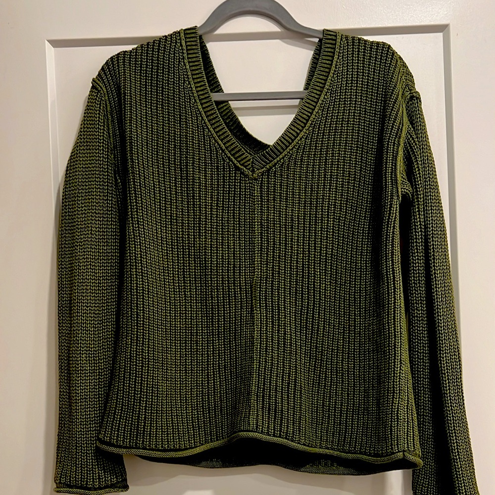 American eagle sweater